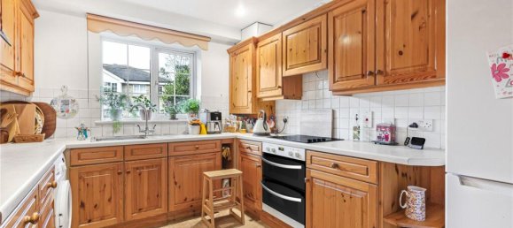 3 bedrooms House in Whetstone, United Kingdom No. 6717 6