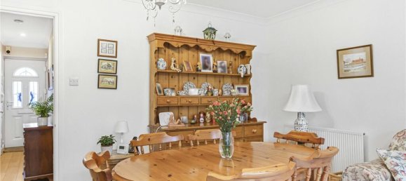 3 bedrooms House in Whetstone, United Kingdom No. 6717 5