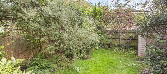 3 bedrooms House in Whetstone, United Kingdom No. 6717 18