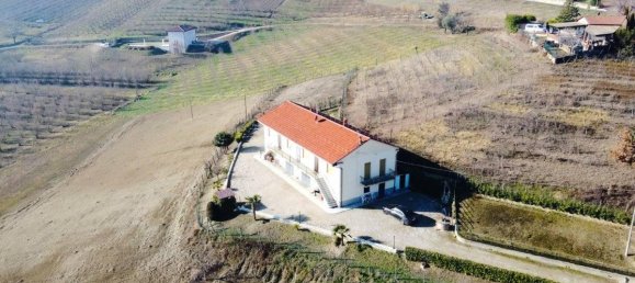 8-Zimmer Haus in Alba, Italy, Nr. 152293 3