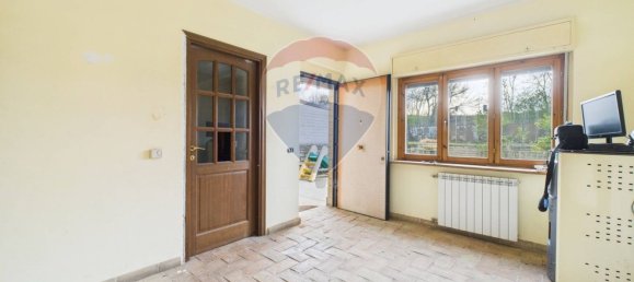 4غرفة فيلا في Campagnano di Roma, Italy رقم 161122 4