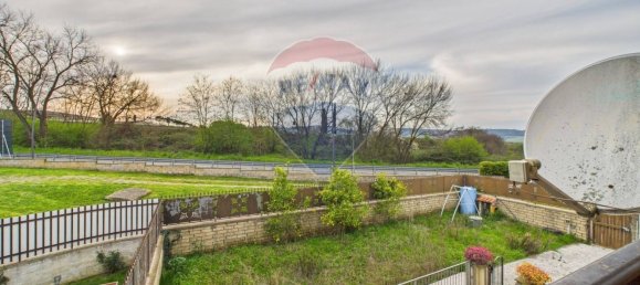 4غرفة فيلا في Campagnano di Roma, Italy رقم 161122 14