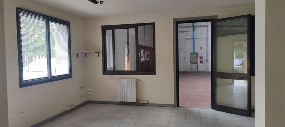 Lagerhaus in Limbiate, Italy 1100m², Nr. 359786 13