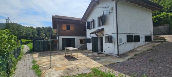 8 bedrooms House in Berceto, Italy No. 343549 2