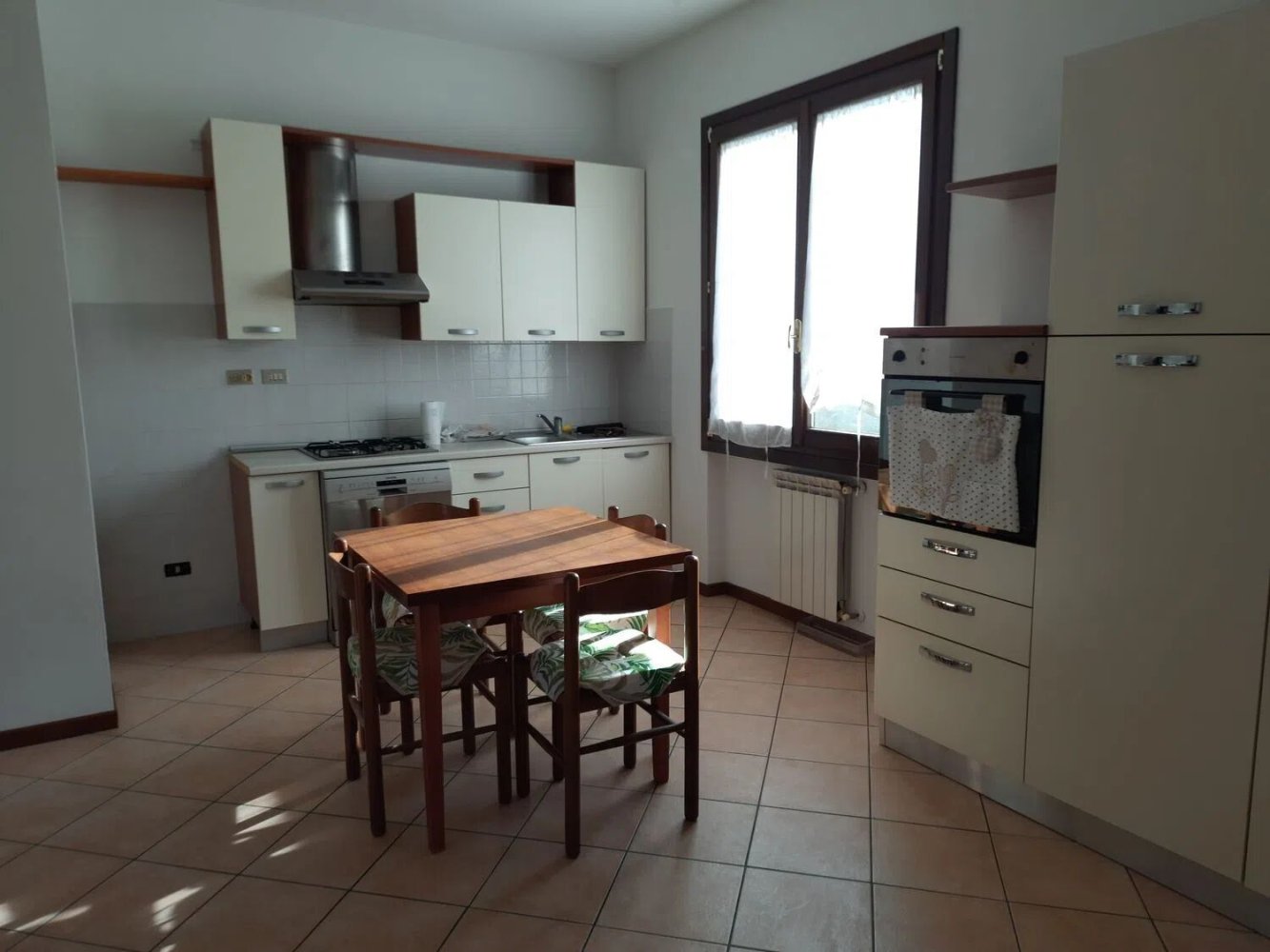 6 غرف نوم شقة في Monsummano Terme, Italy رقم 352560