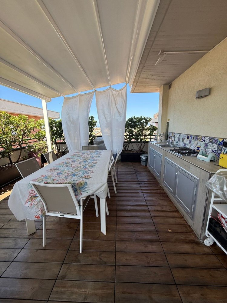 4 chambres Penthouse à Battipaglia, Italy No. 376572