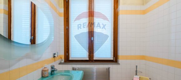 5 chambres Villa à Albano Sant'Alessandro, Italy No. 319453 19