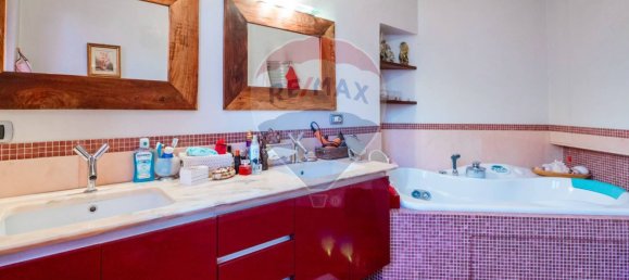 5 chambres Villa à Albano Sant'Alessandro, Italy No. 319453 3