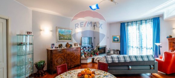 5 chambres Villa à Albano Sant'Alessandro, Italy No. 319453 43