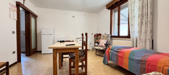 5 rooms Villa in Castagnaro, Italy No. 276455 2