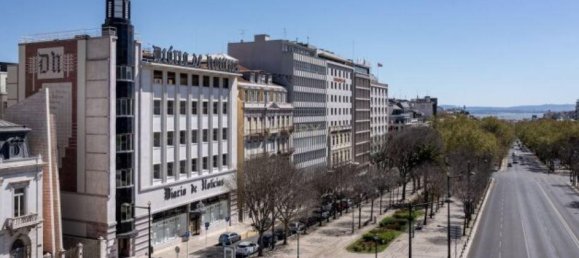 2 bedrooms Building in Lisbon, Portugal No. 118430 2