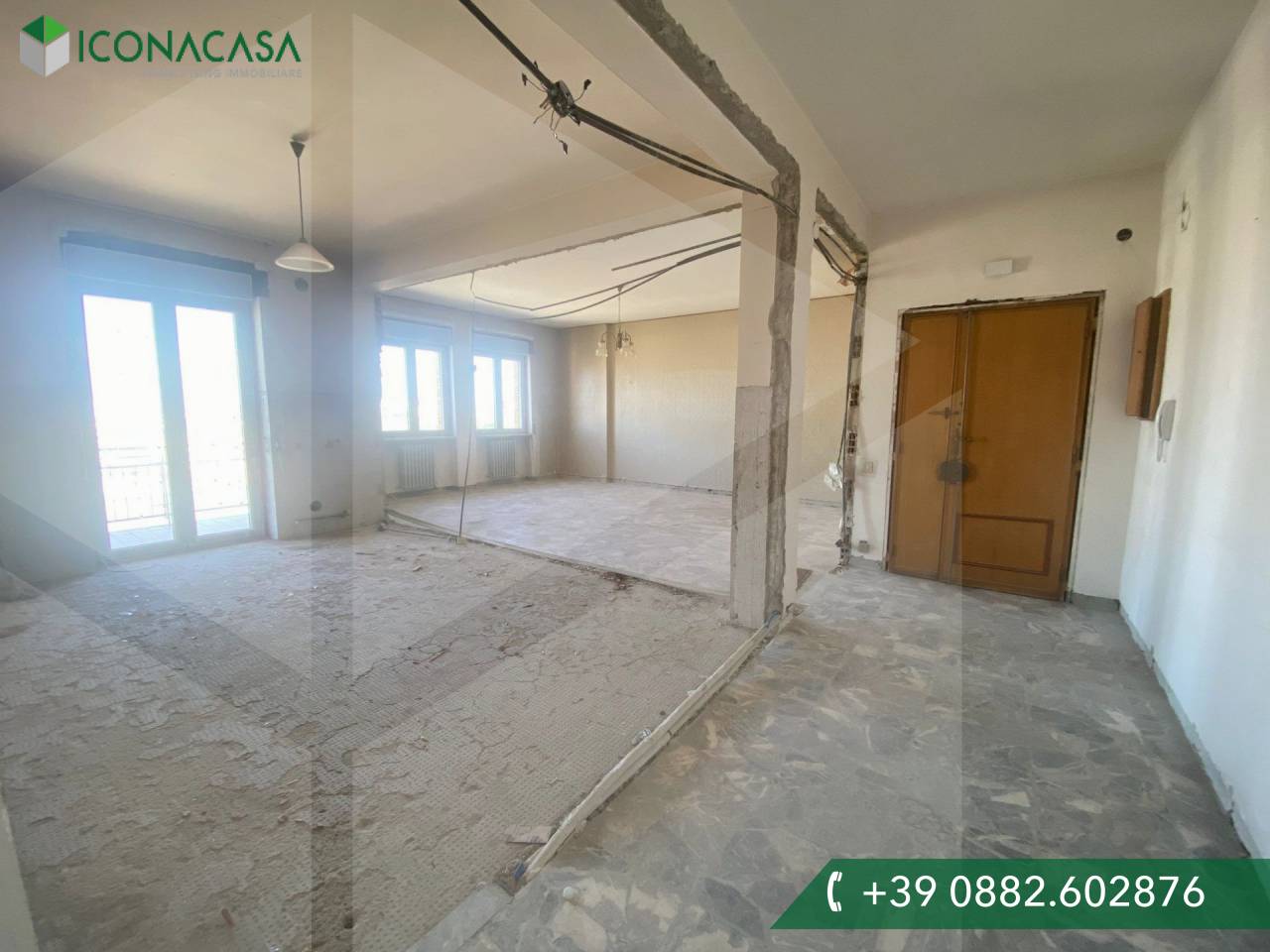 5 rooms Apartment in Torremaggiore, Italy No. 22722