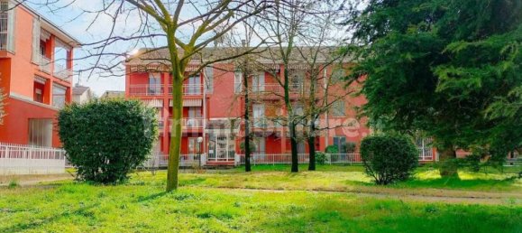 4 bedrooms Apartment in Tortona, Italy No. 59817 3
