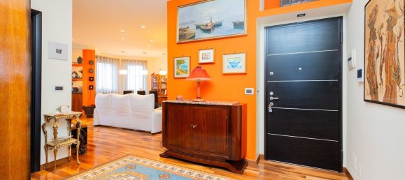 5-salle Appartement à Turin, Italy No. 116046 3