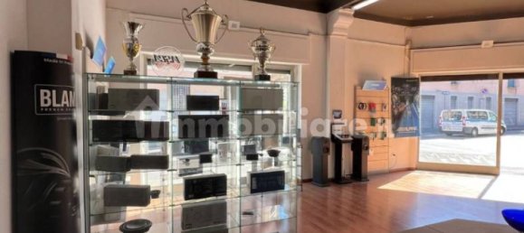 Коммерческая недвижимость с 2 комнатами в Лиссоне, Италия № 348592 10