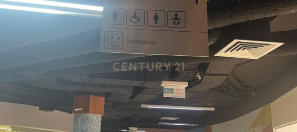 22m² Commercial property in Fatima, Portugal No. 139831 8