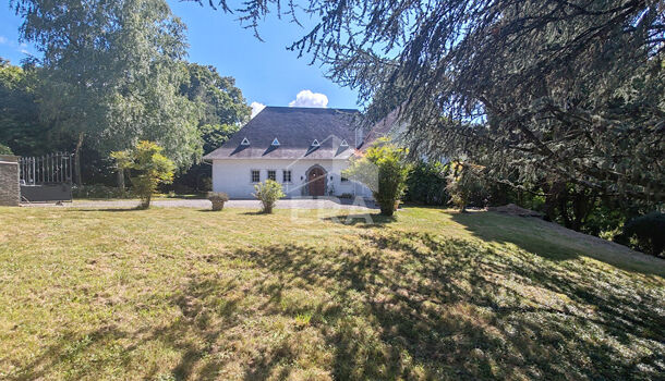 5 bedrooms House in Jurancon, France No. 299494