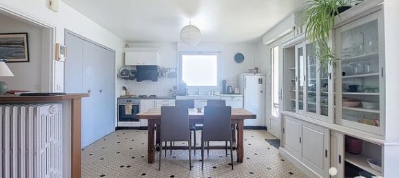 4 bedrooms House in Auray, France No. 277001 7