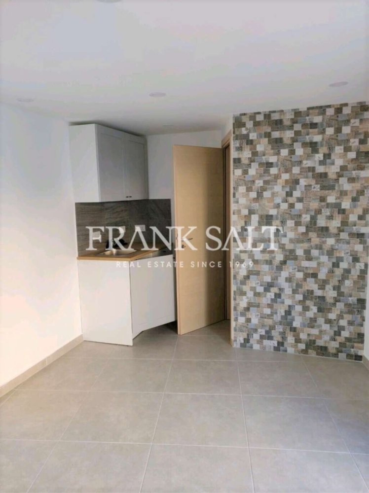 Loja em Swieqi, Malta 18 m² N.º 12269