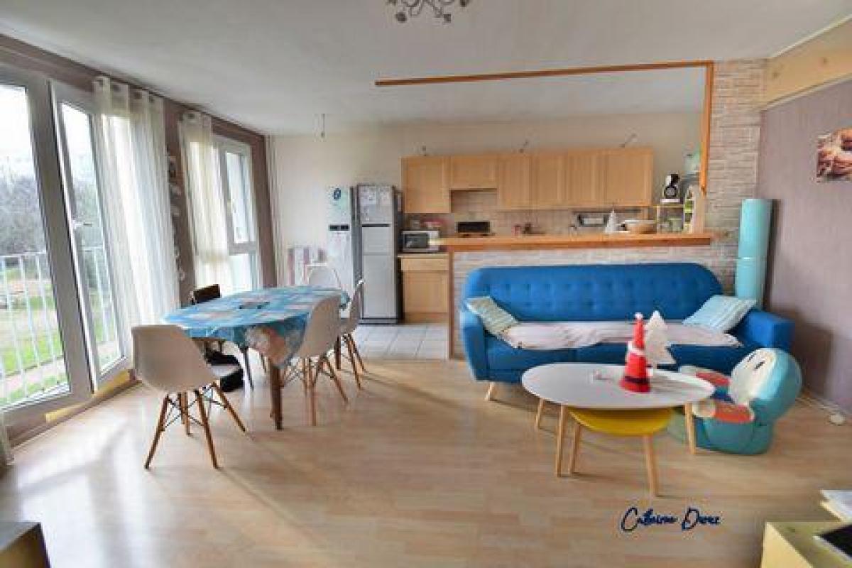 Apartamento com 3 quartos em condomínio em Longvic, France N.º 14271