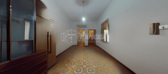 2 bedrooms House in Acquaviva delle Fonti, Italy No. 124379 4