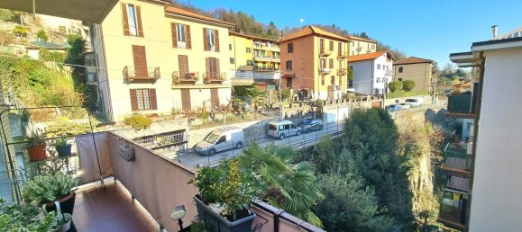 Apartamento de 3 dormitorios en Como, Italy No. 361937 21