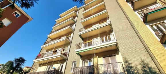Apartamento de 3 dormitorios en Como, Italy No. 361937 28
