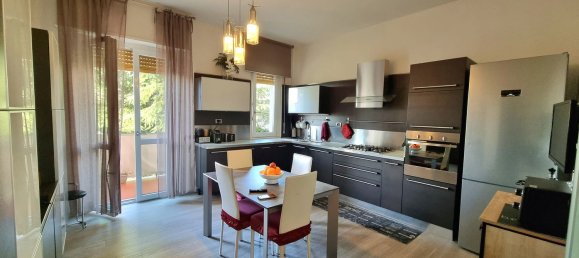 Apartamento de 3 dormitorios en Como, Italy No. 361937 31