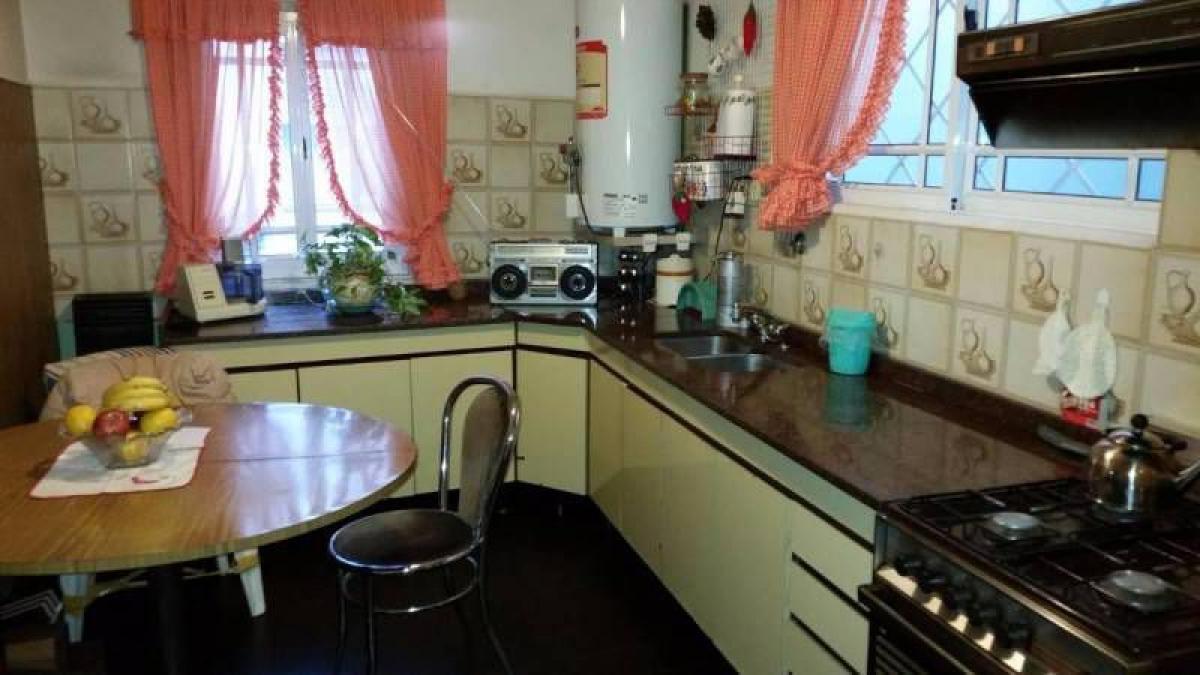 3 غرف نوم شقة في Lanus, Argentina رقم 8368