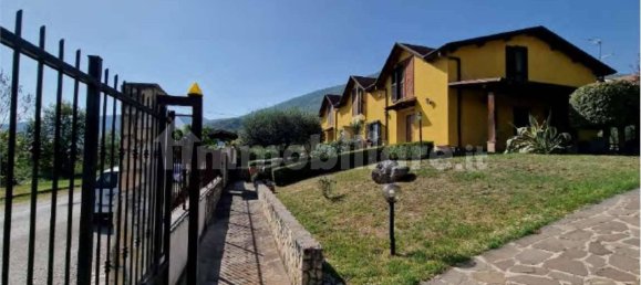 4 bedrooms Villa in Cassino, Italy No. 282023 7