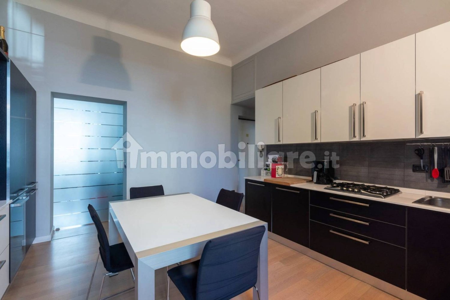 2 Schlafzimmer Wohnung in Milan, Italy, Nr. 397165