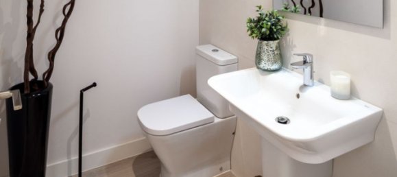 3 bedrooms Townhouse in San Roque, Spain No. 2883 20