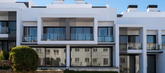 3 bedrooms Townhouse in San Roque, Spain No. 2883 5