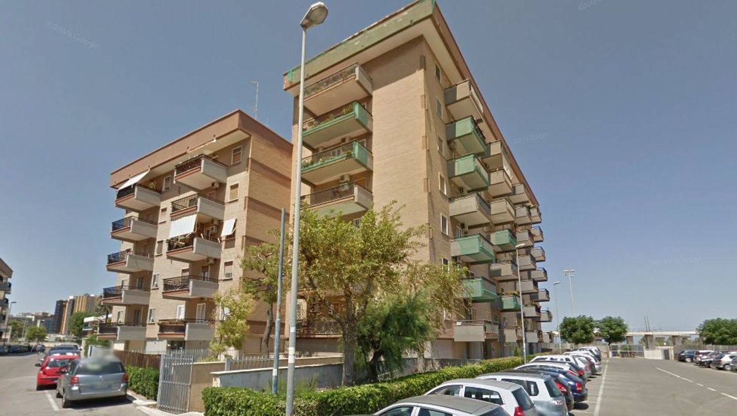 Propriété commerciale à Bari, Italy 600m² No. 269748