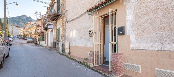 Дом с 4 комнатами в Палермо, Италия № 123600 19