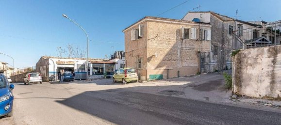 Дом с 4 комнатами в Палермо, Италия № 123600 18