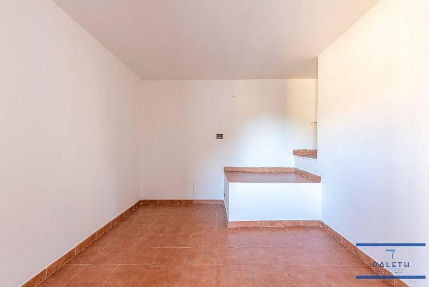 Дом с 4 комнатами в Палермо, Италия № 123600