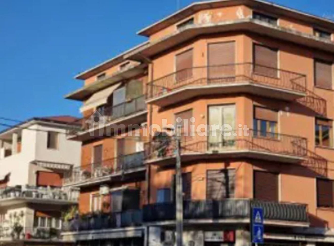 3 bedrooms Apartment in Vicenza, Italy No. 210302