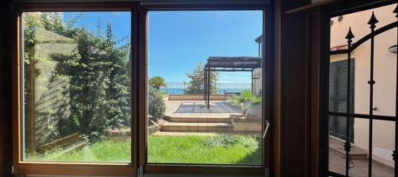 5 rooms Apartment in Anzio, Italy No. 33068 32