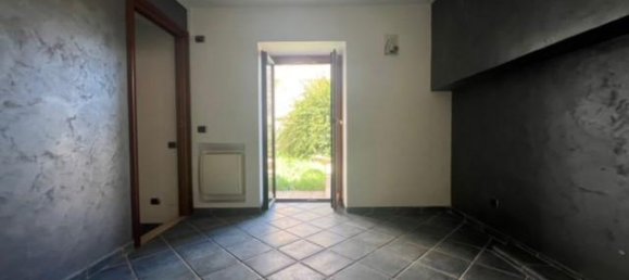 5 rooms Apartment in Anzio, Italy No. 33068 34