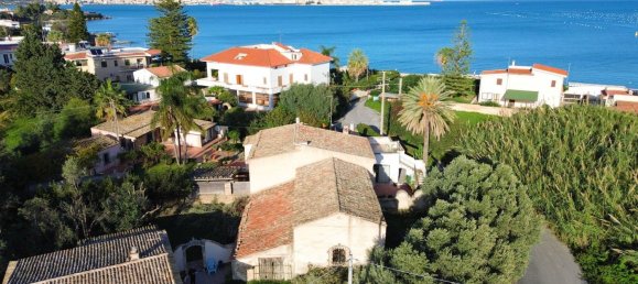 Дом с 3 комнатами в Сиракузы, Италия № 245518 15