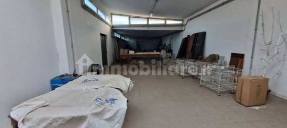 5 rooms Commercial property in Rome, Italy No. 158069 32