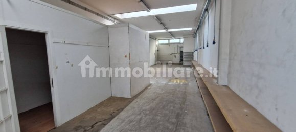 5 rooms Commercial property in Rome, Italy No. 158069 26