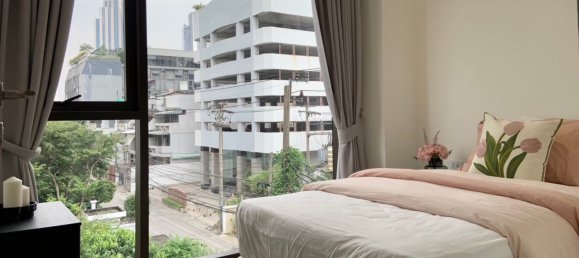 Кондоминиум  с 2 спальнями в Клонг Тоэй, Таиланд № 59628 6