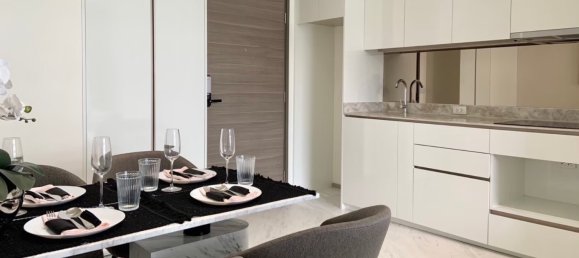 Кондоминиум  с 2 спальнями в Клонг Тоэй, Таиланд № 59628 3