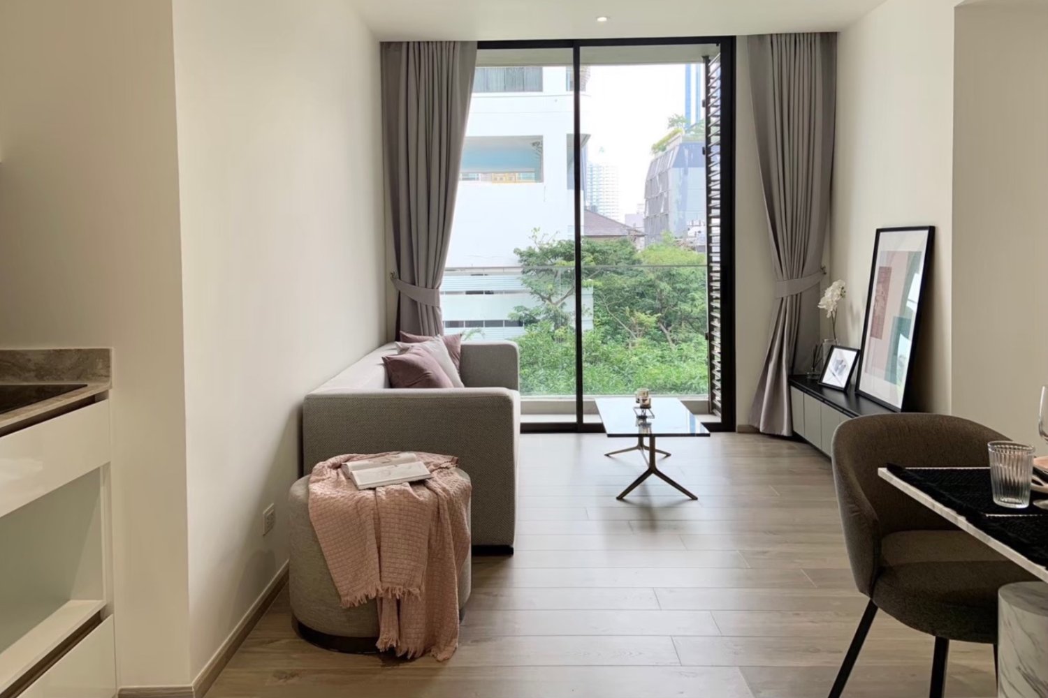 Кондоминиум  с 2 спальнями в Клонг Тоэй, Таиланд № 59628