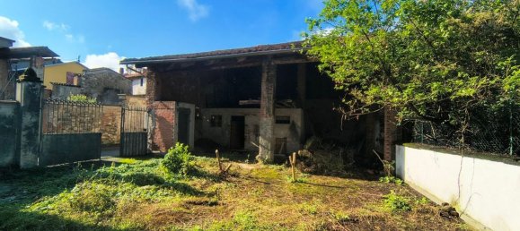 8 bedrooms House in Turin, Italy No. 318616 3