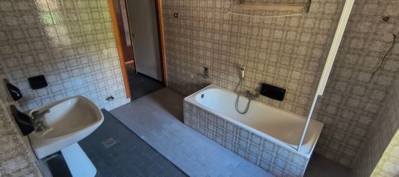 8 bedrooms House in Turin, Italy No. 318616 8