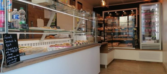 Gewerbliche Immobilie in Chinon, France 150m², Nr. 241156 4