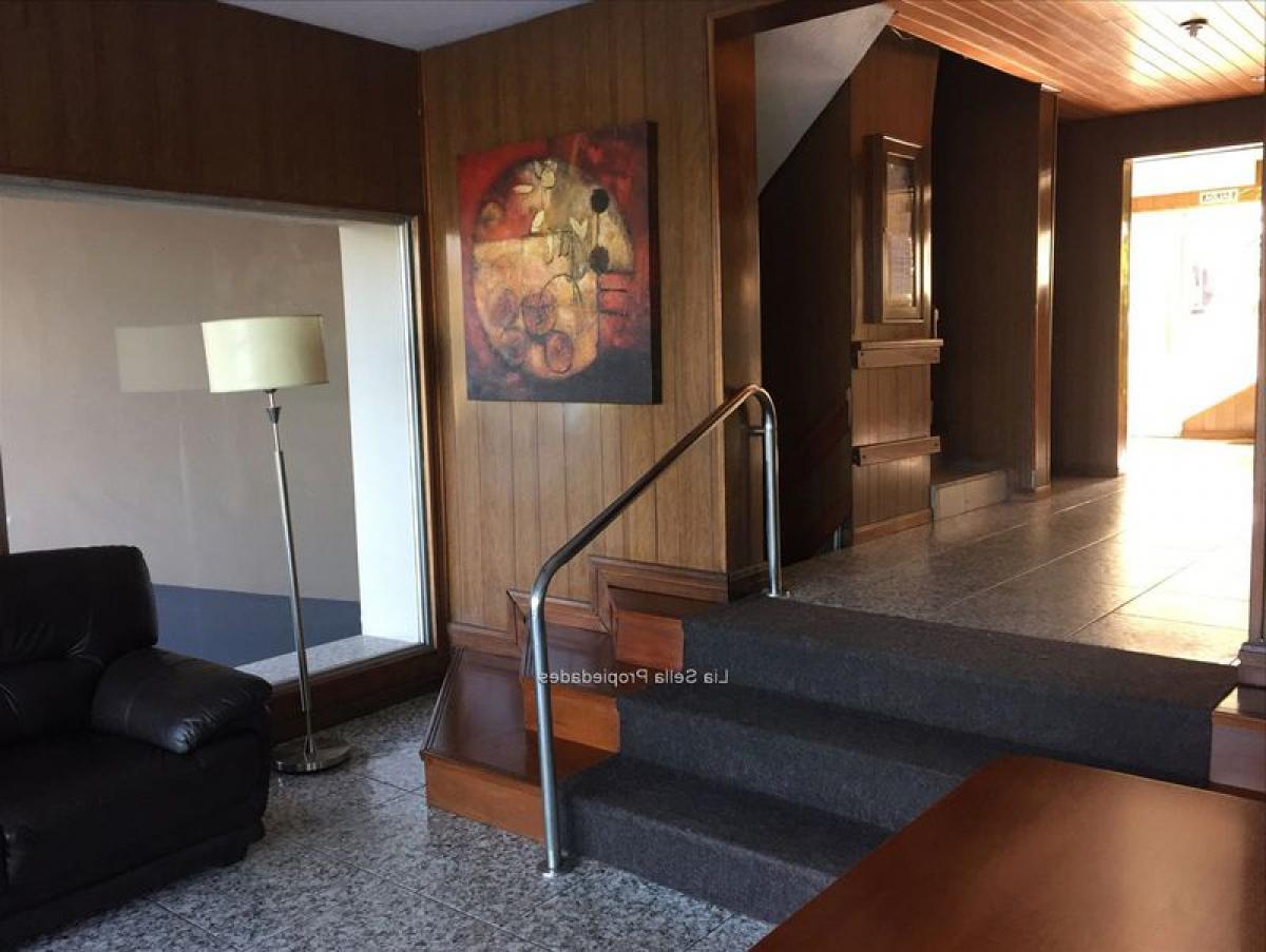 2 bedrooms Apartment in Montevideo, Uruguay No. 9402